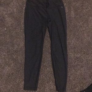 Black athletic leggings